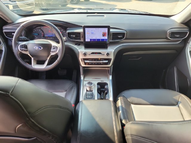 Certified 2022 Ford Explorer XLT w/ Equipment Group 202A AWD/4WD image 20