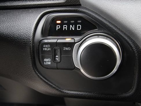Used 2024 RAM 2500 Big Horn AWD/4WD image 24