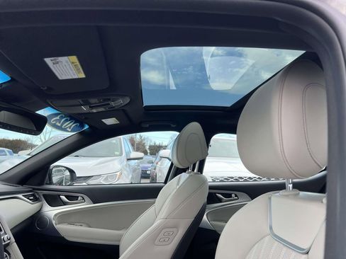 Certified 2023 Genesis G70 2.0T w/ Sport Prestige Package image 18