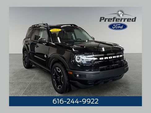 Used 2023 Ford Bronco Sport Outer Banks w/ Tech Package AWD/4WD image 1
