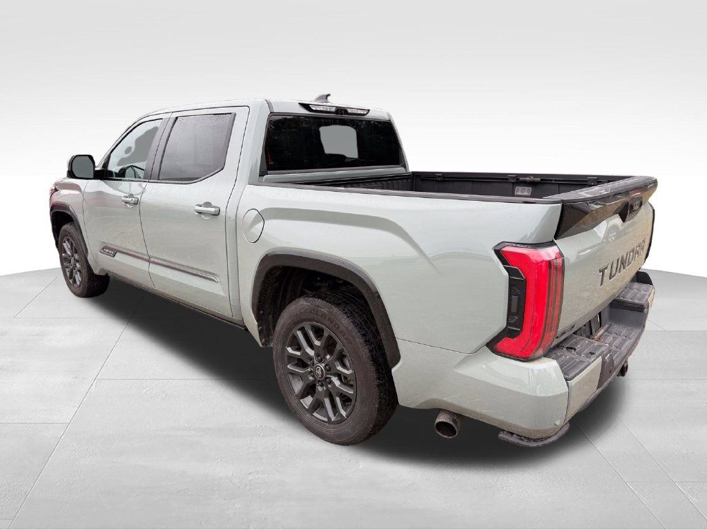 Used 2025 Toyota Tundra Platinum AWD/4WD image 4