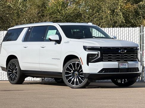 New 2026 Chevrolet Suburban High Country image 2