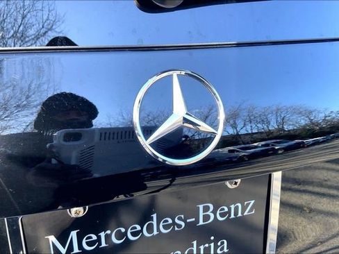 Used 2025 Mercedes-Benz GLB 250 4MATIC image 28