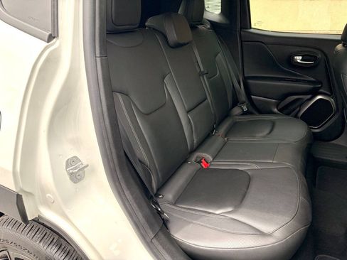 Used 2019 Jeep Renegade Limited AWD/4WD image 11