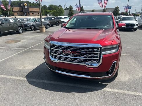 Used 2021 GMC Acadia Denali w/ Denali Technology Package FWD image 2