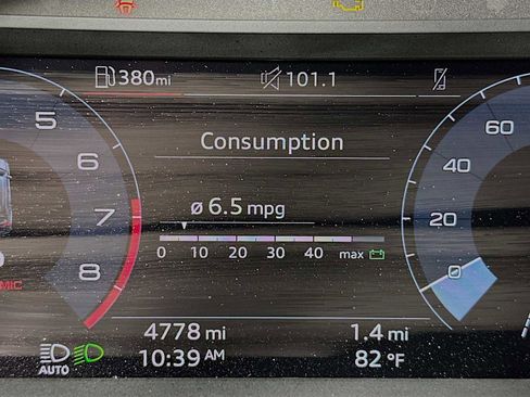 Certified 2025 Audi Q3 2.0T Premium Plus w/ Premium Plus Package image 12