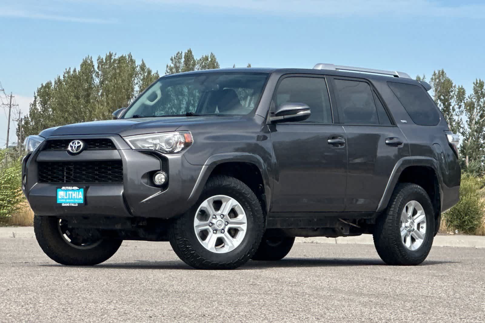 Used 2017 Toyota 4Runner SR5 Premium AWD/4WD image 1