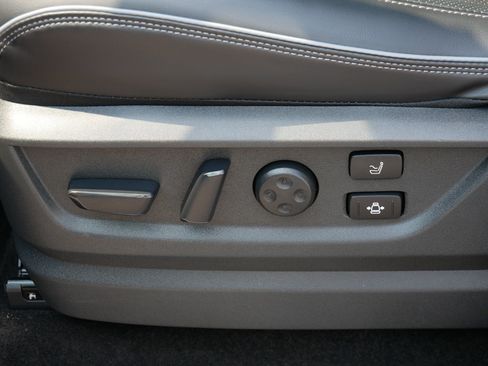 Used 2025 INFINITI QX80 Sensory AWD/4WD image 19
