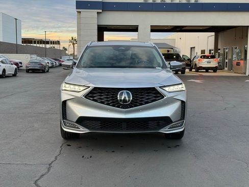 Used 2025 Acura MDX Advance Package image 9