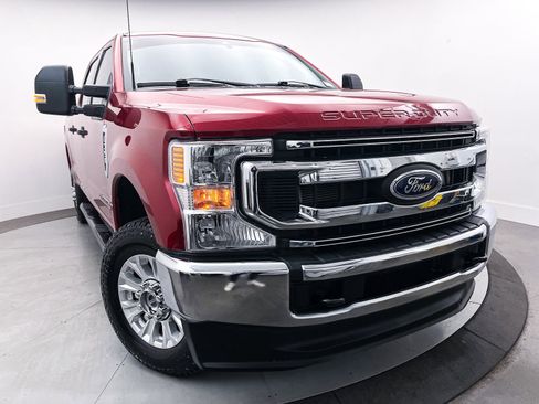 Used 2022 Ford F350 XLT image 3