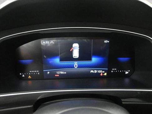 Used 2024 Volkswagen Tiguan SE image 15