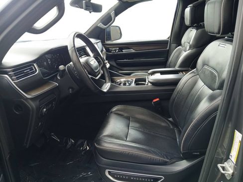 Used 2023 Jeep Grand Wagoneer L Series II AWD/4WD image 19