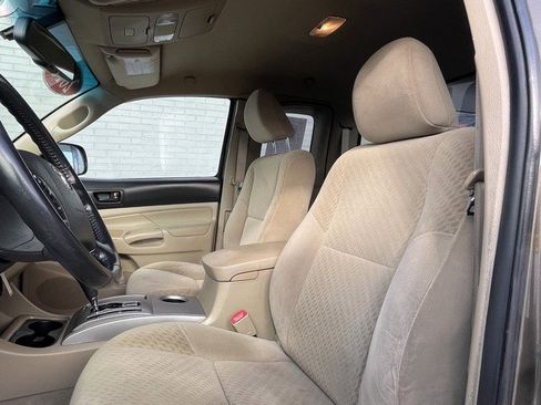 Used 2010 Toyota Tacoma SR5 ACCESS CAB image 12