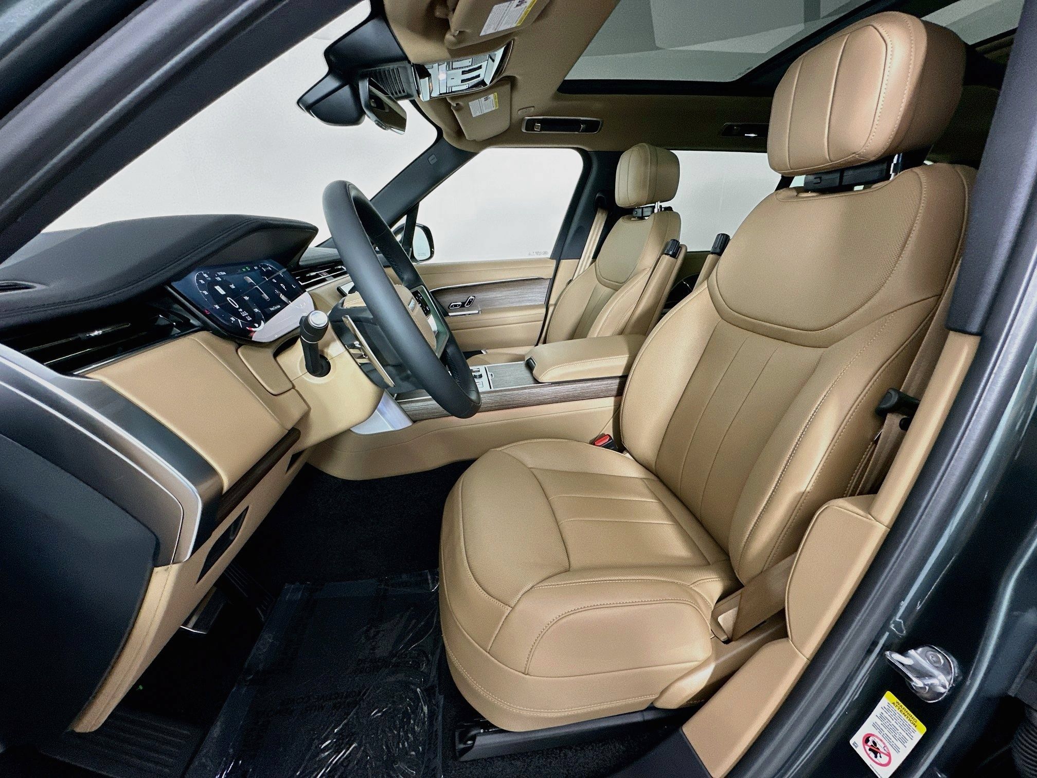 New 2027 Land Rover Range Rover Long Wheelbase SE AWD/4WD image 18
