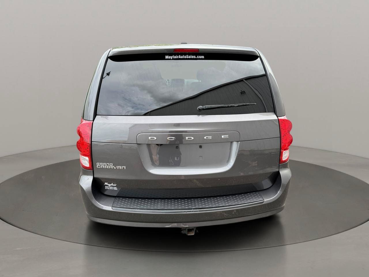 Used 2017 Dodge Grand Caravan SXT w/ Driver Convenience Group FWD image 5