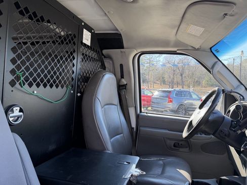 Used 2007 Ford E-250 and Econoline 250 E 250 3dr Cargo Van image 4