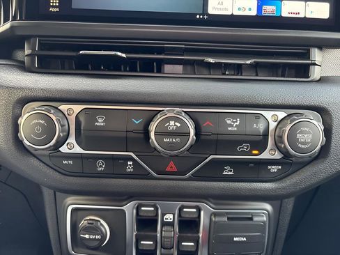 New 2026 Jeep Wrangler Unlimited Sport AWD/4WD image 20