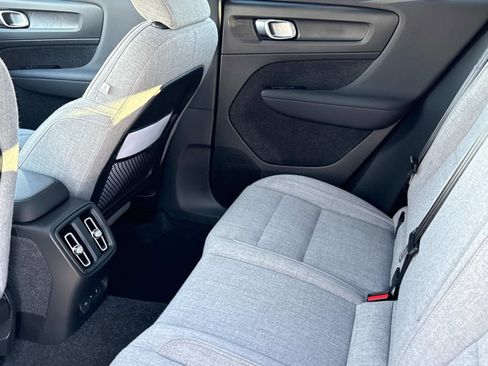 Certified 2024 Volvo C40 P8 Recharge Ultimate image 12