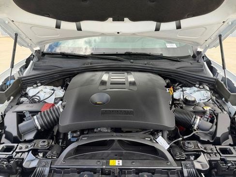 Used 2025 Jaguar F-PACE R-Dynamic S AWD/4WD image 19