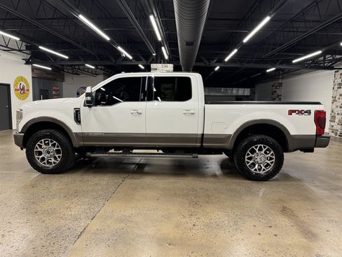 Used 2022 Ford F350 King Ranch w/ FX4 Off-Road Package AWD/4WD image 4