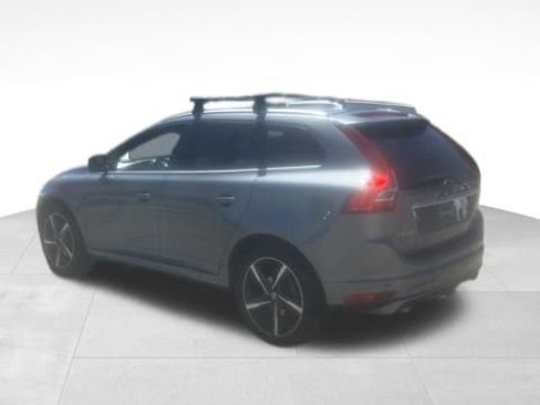 Used 2016 Volvo XC60 T6 R-Design Platinum w/ Climate Package AWD/4WD image 4