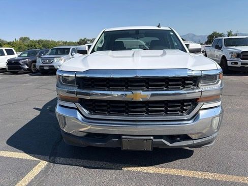 Used 2017 Chevrolet Silverado 1500 LT w/ All Star Edition AWD/4WD image 2
