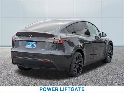 Used 2024 Tesla Model Y Long Range AWD/4WD image 7