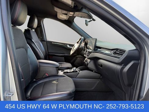 Used 2023 Ford Escape ST-Line w/ Tech Pack #1 FWD image 15