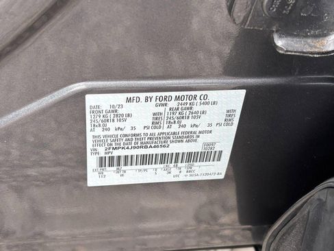 Used 2024 Ford Edge SEL w/ Convenience Package image 27