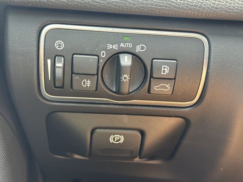 Used 2015 Volvo XC60 T5 Platinum FWD image 6