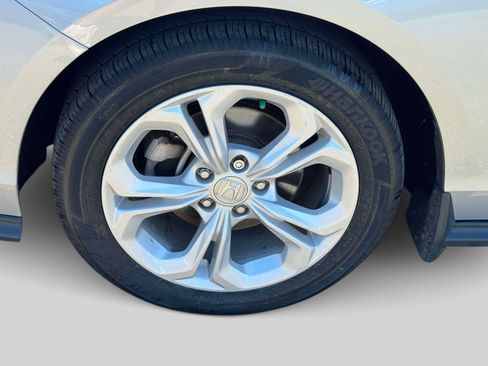 Certified 2024 Honda Accord LX image 4
