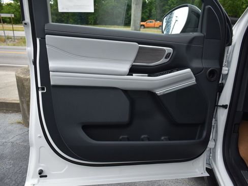 New 2026 Ford Expedition Max Platinum AWD/4WD image 15