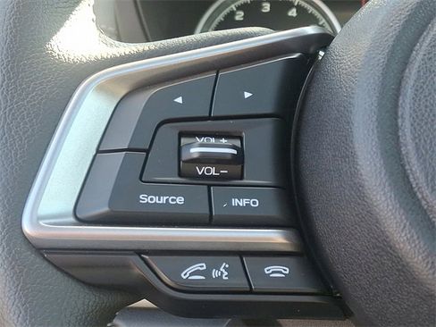 Used 2023 Subaru Forester Limited image 22