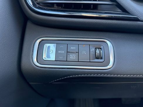 Certified 2025 Buick Enclave Preferred image 25