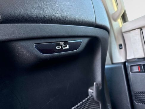 Used 2022 Chrysler Pacifica Touring-L image 19