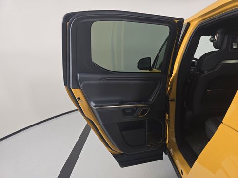 Used 2022 Rivian R1T Launch Edition AWD/4WD image 17