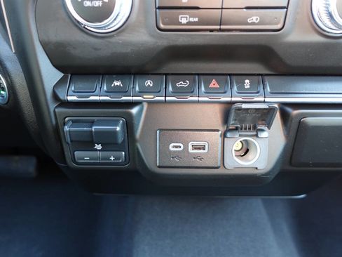 Used 2023 GMC Sierra 1500 Pro w/ Graphite Edition AWD/4WD image 39