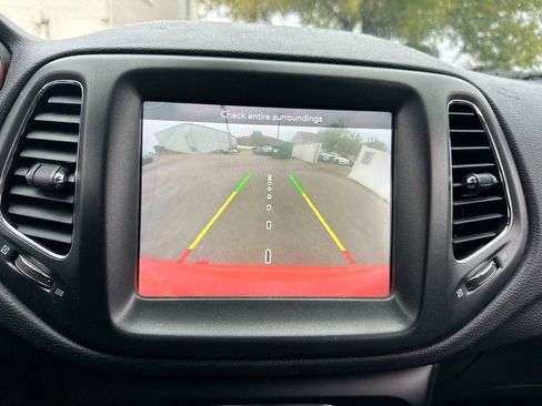 Used 2021 Jeep Compass Trailhawk image 17