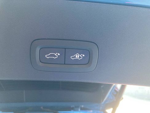 Used 2023 Volvo XC40 Recharge Ultimate w/ Protection Package Premier AWD/4WD image 21