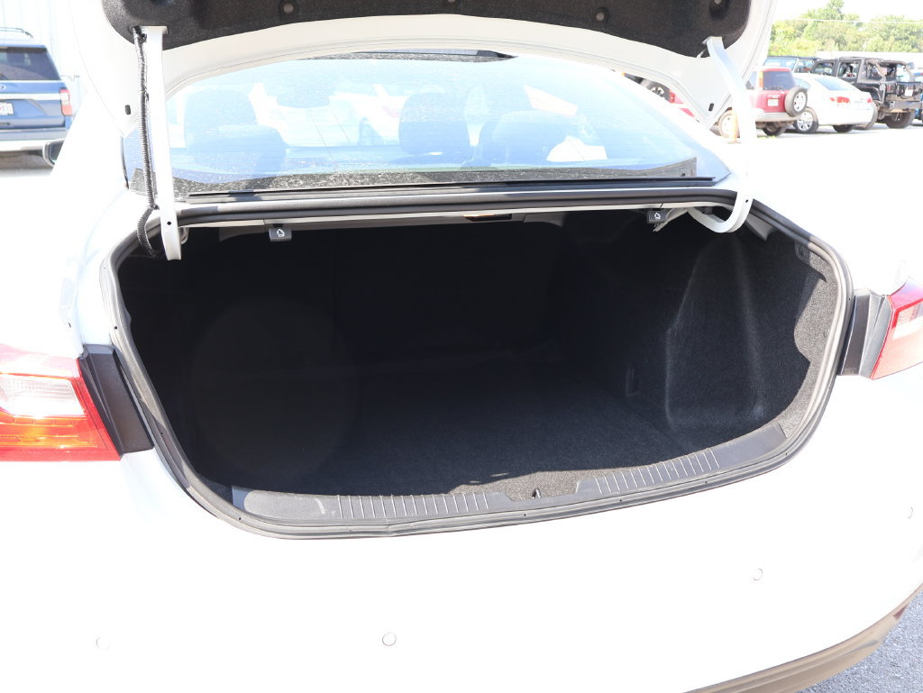 Used 2024 Chevrolet Malibu LT FWD image 15