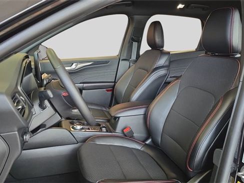 Used 2024 Ford Escape ST-Line w/ Tech Pack #1 image 11