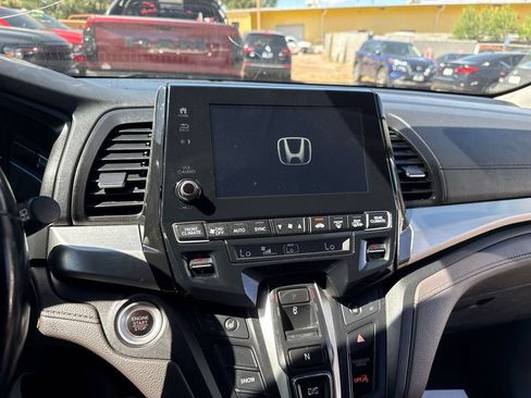 Used 2018 Honda Odyssey EX-L image 19