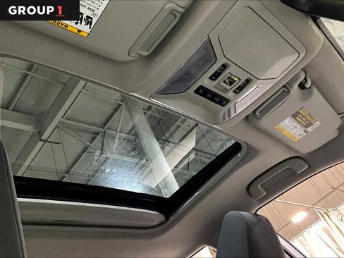 Used 2020 Toyota RAV4 XLE w/ Convenience Package image 14