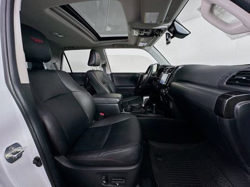 Certified 2024 Toyota 4Runner TRD Off-Road Premium w/ Off Road Premium Plus Package AWD/4WD image 29