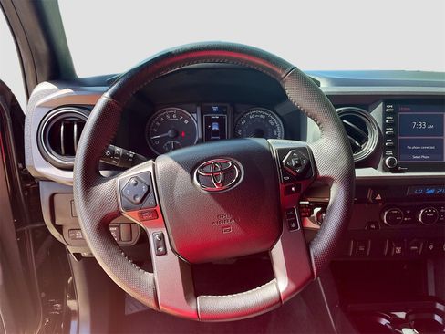 Used 2023 Toyota Tacoma TRD Sport image 11