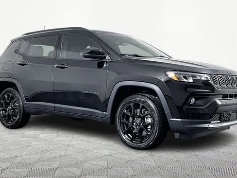 New 2026 Jeep Compass Latitude AWD/4WD image 3