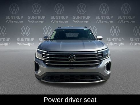 Used 2025 Volkswagen Atlas SE image 10