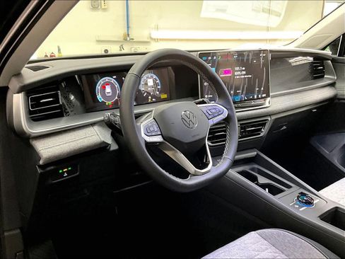 New 2026 Volkswagen Tiguan S AWD/4WD image 7