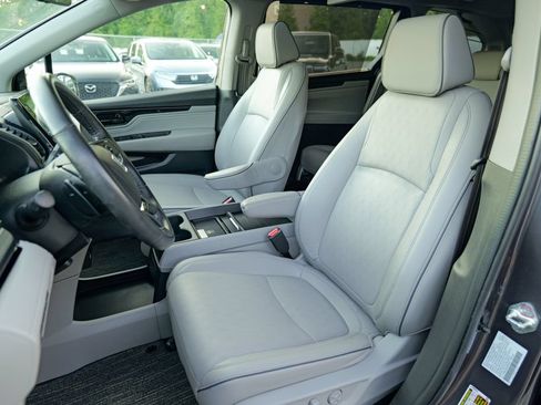 Used 2023 Honda Odyssey Elite image 23
