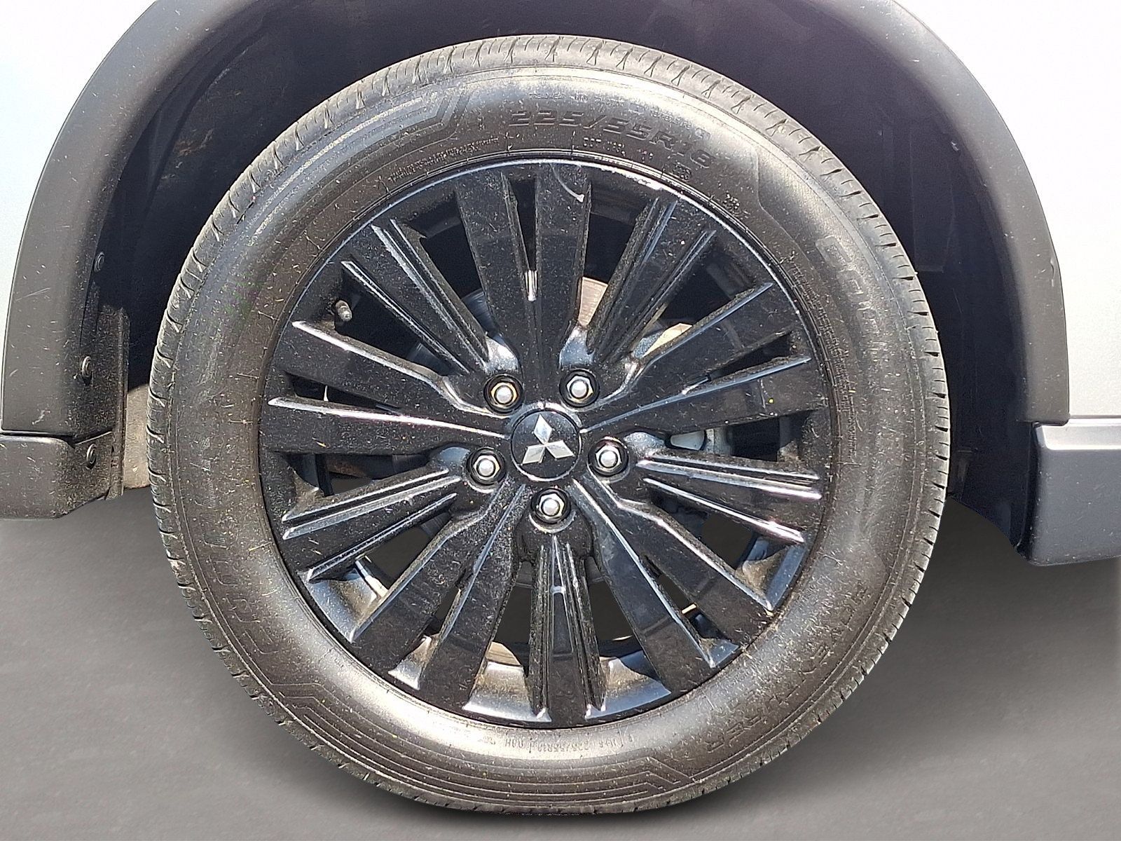Used 2020 Mitsubishi Outlander LE FWD image 8